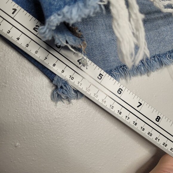 American Eagle highest rise 90s boyfriend shorts distressed stretch size 14 - Picture 6 of 7